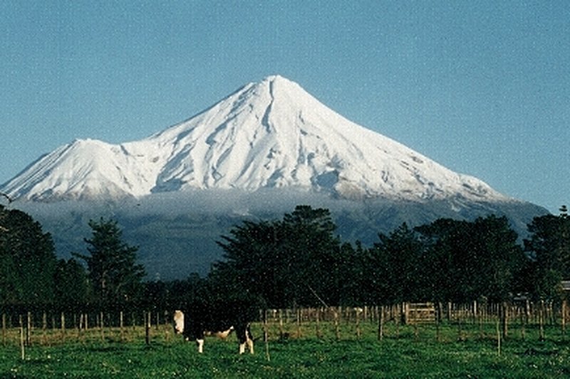 エグモント国立公園（タラナキ山）